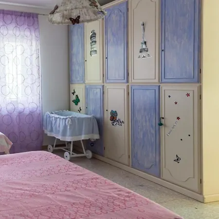Spacious In With A 200 M² Mountain View