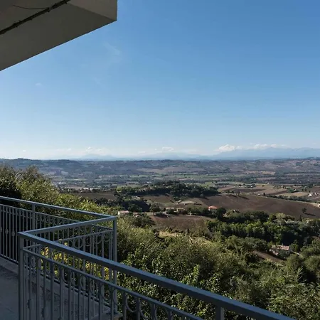Spacious In With A 200 M² Mountain View Appartement *